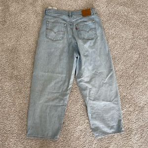 Levi Balloon Leg Jeans